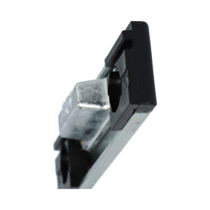 GU gâche 6-40032-AK-0-1 pour pêne - Réversible - U35X8 - Réglable - Pour PVC – Image 3