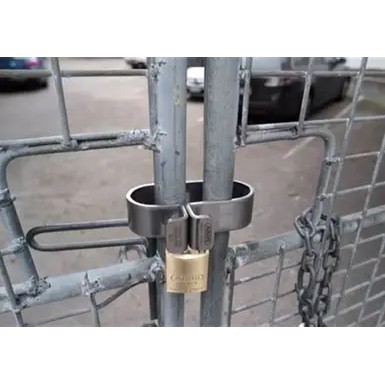 ABUS GateSec 131 140 bloque-portail 76824 sur cloture de chantier